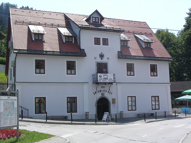 アルマデンとイドリア－水銀鉱山の遺産