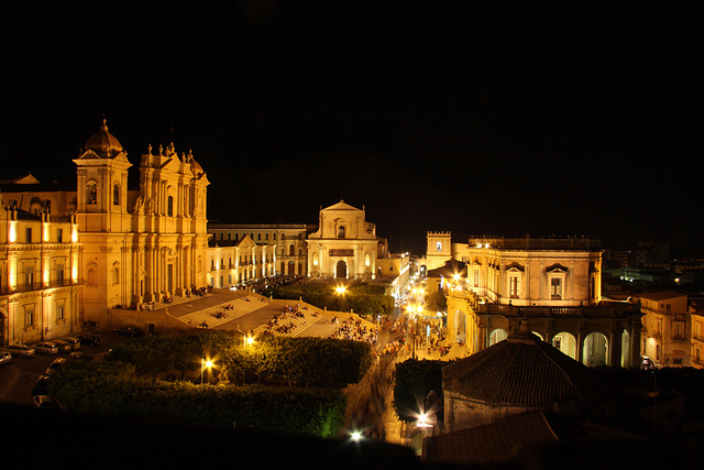 ヴァル・ディ・ノートの後期バロック様式の町々（シチリア島南東部）