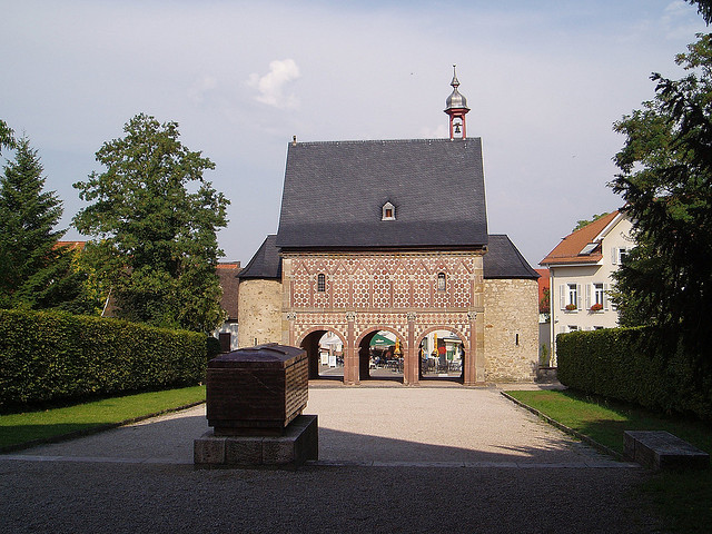 ロルシュの王立修道院とアルテンミュンスター