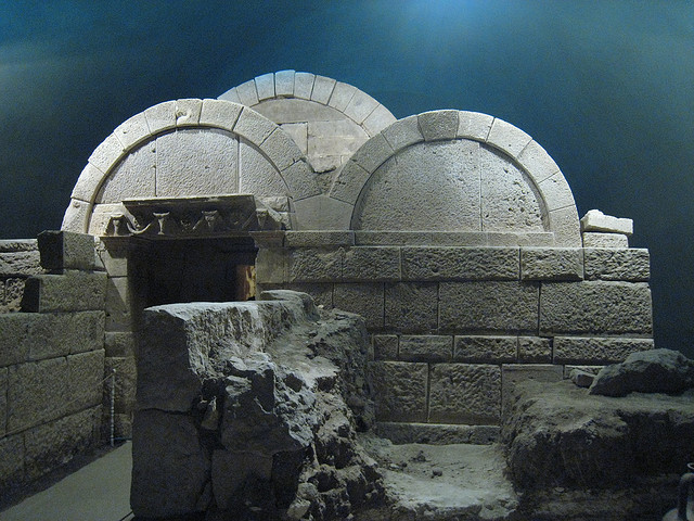 スヴェシュタリのトラキア人の墳墓