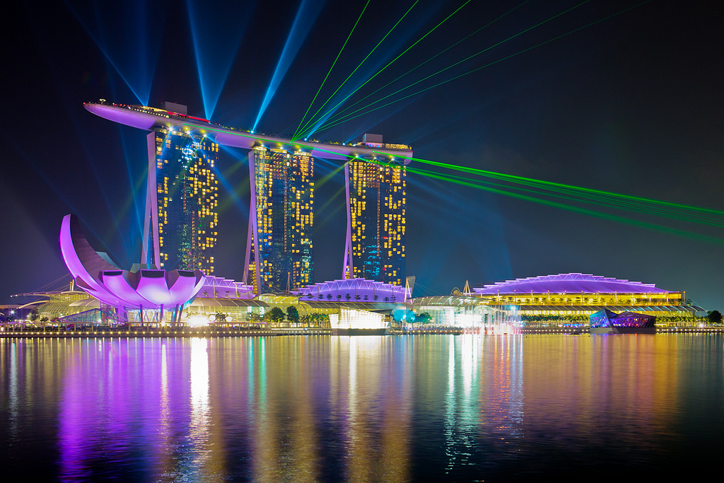 地上200mの空中庭園「マリーナベイ・サンズ」